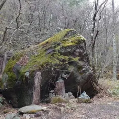 大岩の祠