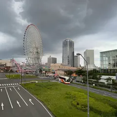 クイーンモール橋