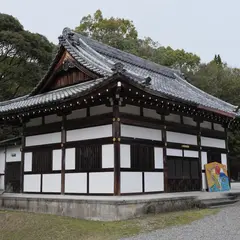 吉野神宮 参集殿(県指定重要文化財)
