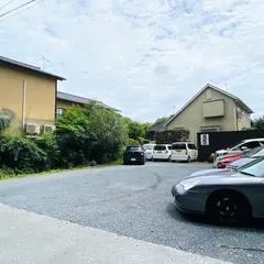 うなぎ屋量深駐車場
