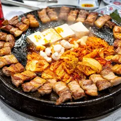 진짜무쇠삼겹 서울신림점