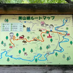 一乗城山三万谷ルート駐車場
