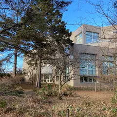 八戸市立図書館