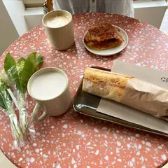 カフェキツネ