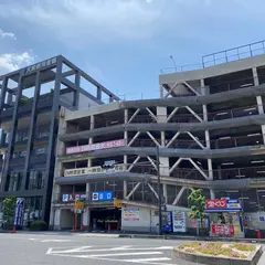 八木駅前南中央駐車場