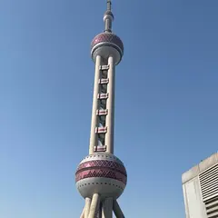 東方明珠電視塔（Oriental Pearl Tower）