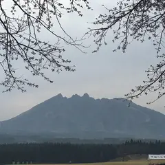 月廻り温泉館