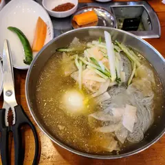 ウォンダンカムジャタン（원당감자탕）