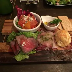 洋食 ひいき屋 kitchen＆wine