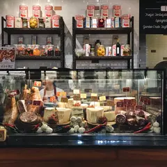 Mozza by Cocotte - EmQuartier
