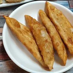 초연