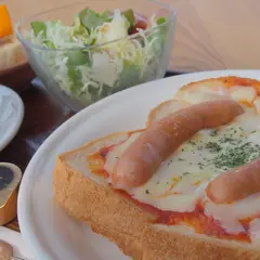 LUCAS cafe
