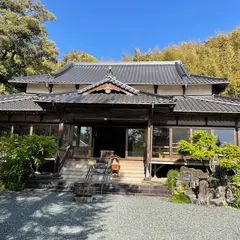 日輪寺つつじ公園