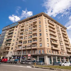 hotel laura