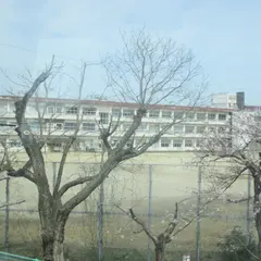 四日市市立楠中学校
