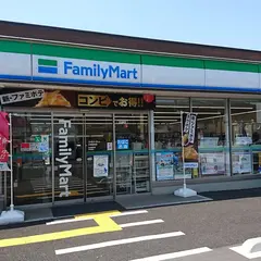 ファミリーマート 川越田町店