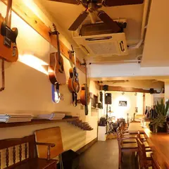 BLUES GUITAR FOREVER