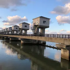 八郎潟干拓防潮水門