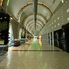 高雄国際空港駅