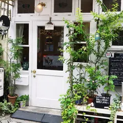 黒猫茶房