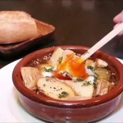 アヒージョ専門店「SPOON(スプーン)」