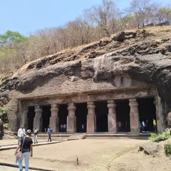 エレファンタ石窟群(Elephanta Caves)