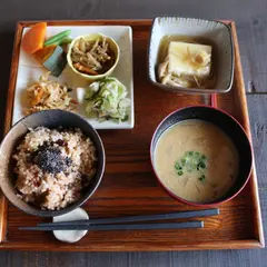玄米心食 あいすなお