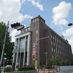 国士舘大学附属図書館中央図書館