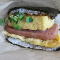 ポークたまごおにぎり本店