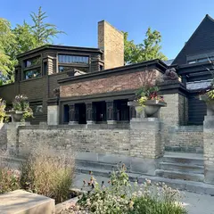 Frank Lloyd Wright Home and Studio(フランク・ロイド・ライト邸)