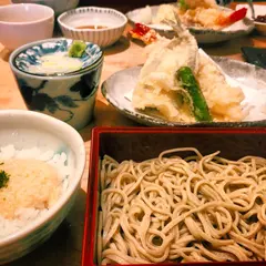 神楽坂 山せみ