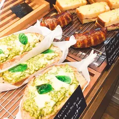 ブレッド&コーヒー イケダヤマ