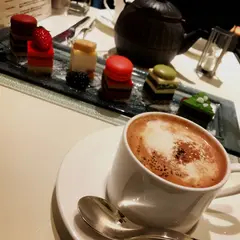 パティスリー・サダハル・アオキ・パリ 丸の内店