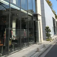 アンダーカバー本店
