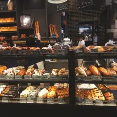 ベーカリー&レストラン 沢村