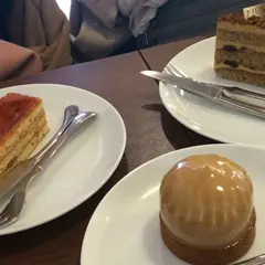 パティスリー　ジュンウジタ（Patisserie JUN UJITA）