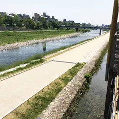 みます屋 MONAMi