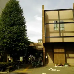 文京区立本郷図書館