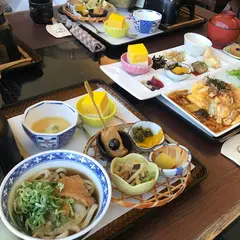 市場小路 伊勢丹店