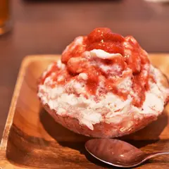 カフェqum