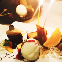 24/7 restaurant （トゥエンティーフォーセブンレストラン）