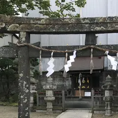 御釜神社