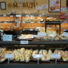 ベーカリー＆カフェ マルジュー 大山本店