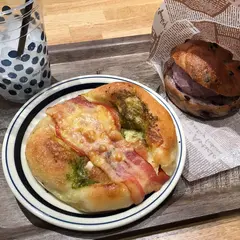 R Baker Inspired by court rosarian五反田店