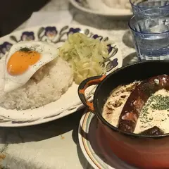 レストラン ピラミッド