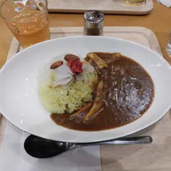 シック（ＣｉＣ）1Ｆ癒楽甘春日堂