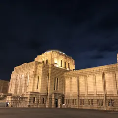 聖徳記念絵画館
