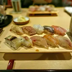 鮨 歴々 近江町店