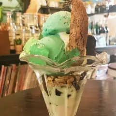 カフェイチマルマルイチ （Cafe1001）