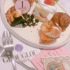 GLOUGLOU REEFUR